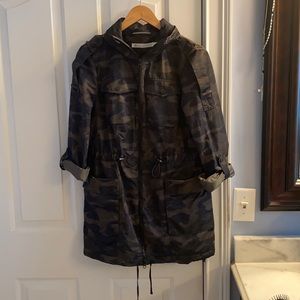 Blanc Noir. Size small. Never worn. Rain jacket